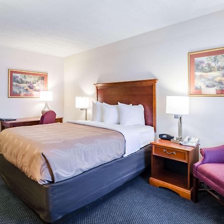 Quality Inn Lynchburg Near University מראה חיצוני תמונה
