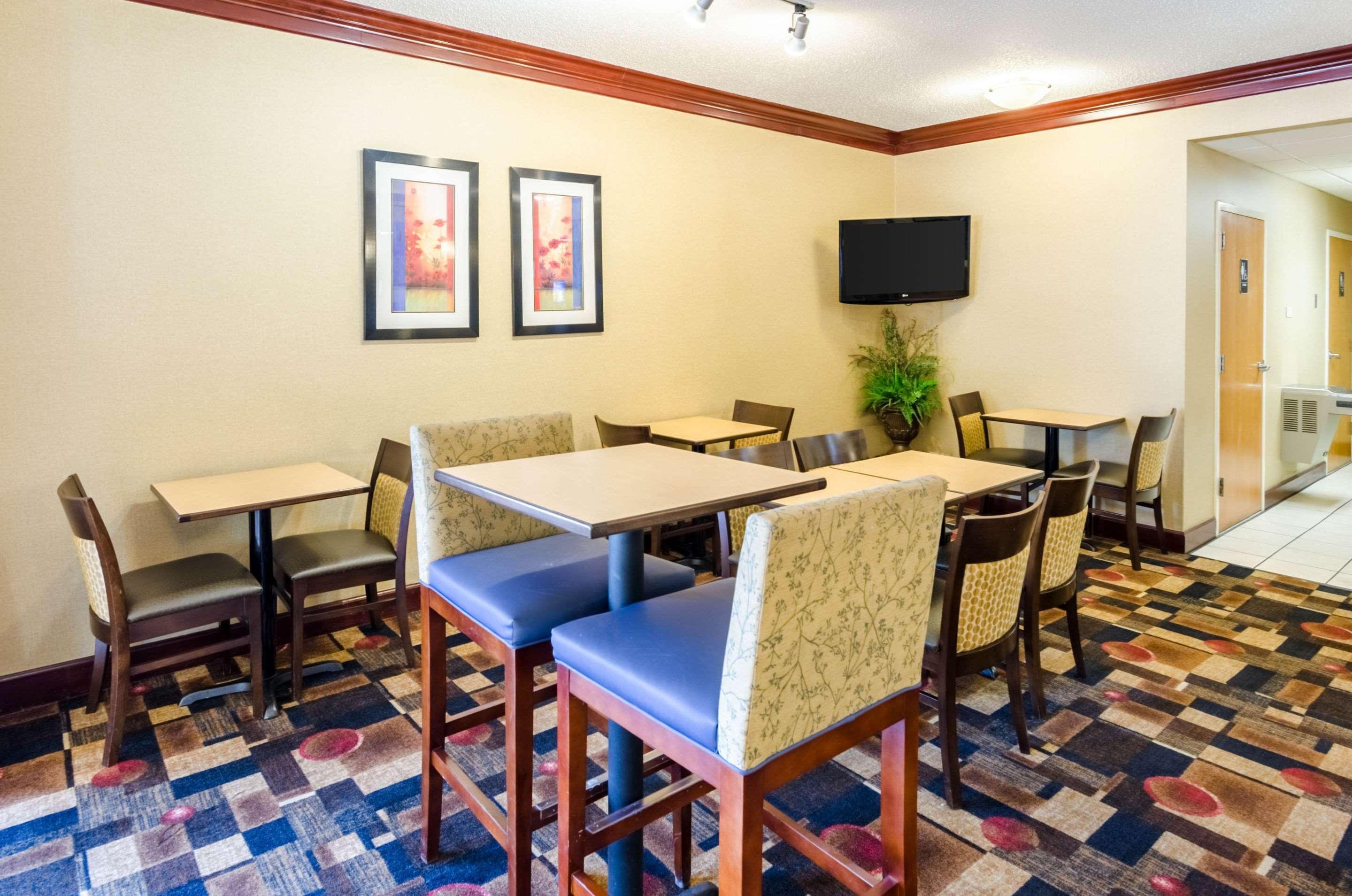 Quality Inn Lynchburg Near University מראה חיצוני תמונה