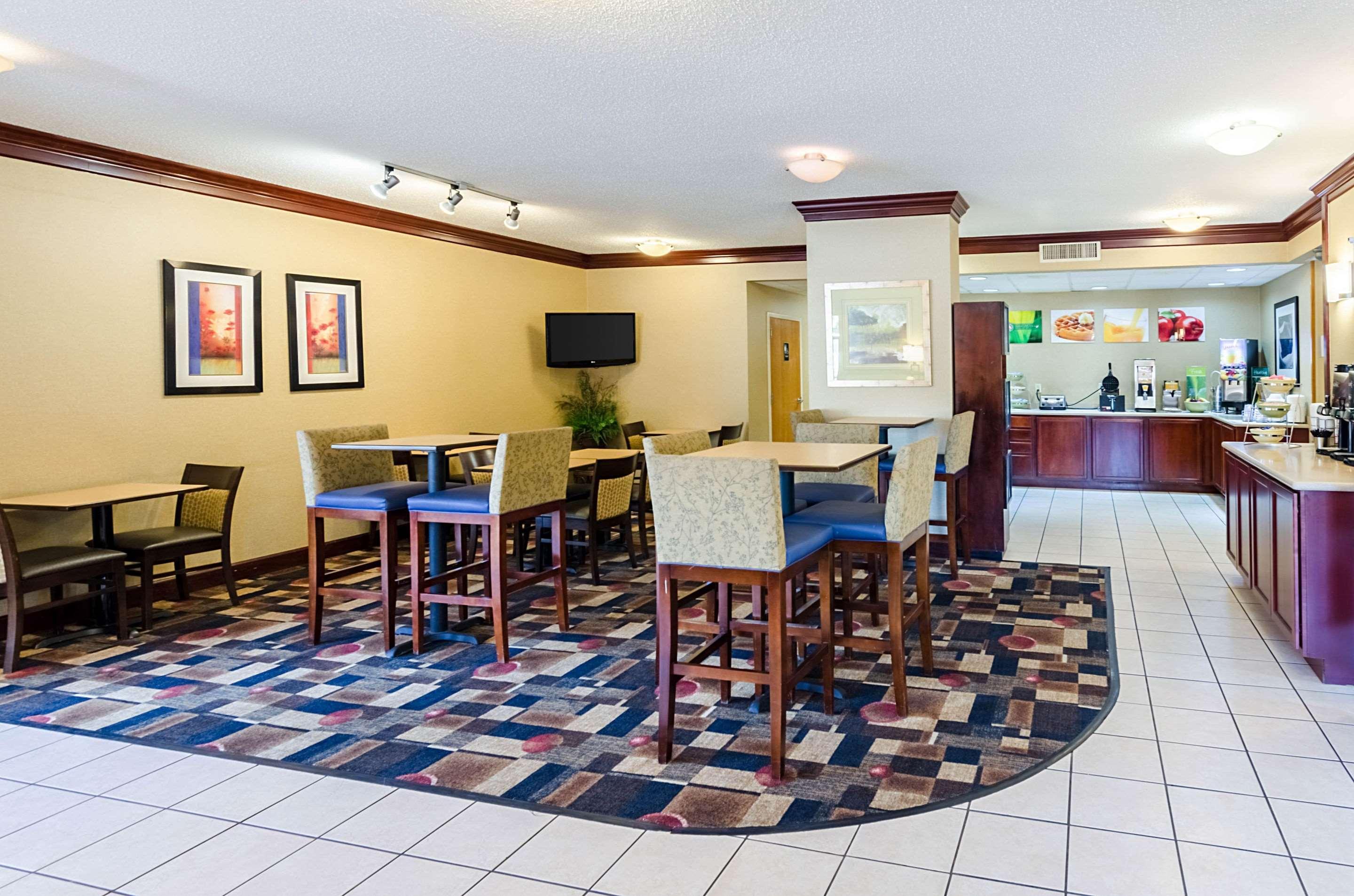 Quality Inn Lynchburg Near University מראה חיצוני תמונה