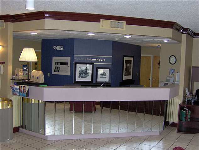 Quality Inn Lynchburg Near University מראה פנימי תמונה